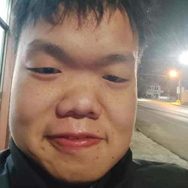 江苏25岁单身帅哥真诚找对象-自贡征婚相亲网