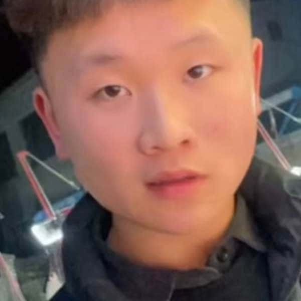 河南21岁单身帅哥真诚找对象-自贡征婚相亲网