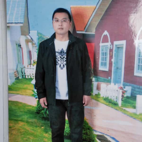 四川35岁单身帅哥真诚找对象-自贡征婚相亲网