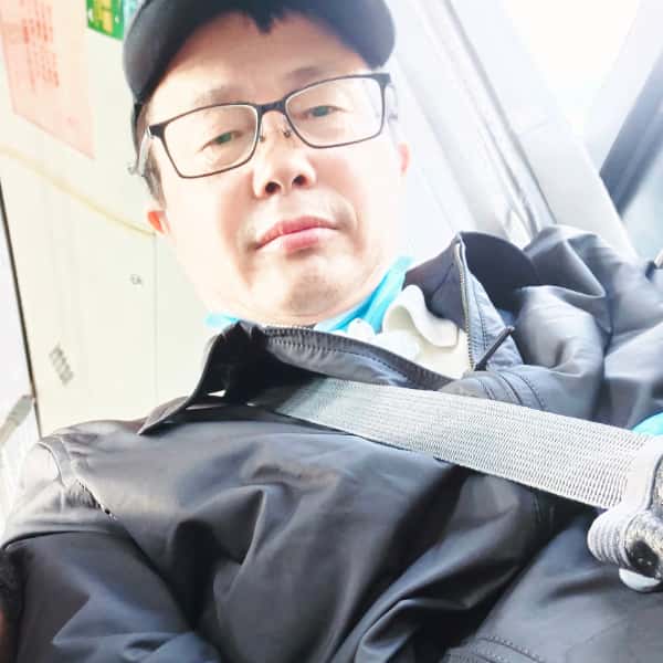 上海56岁单身帅哥真诚找对象-自贡征婚相亲网