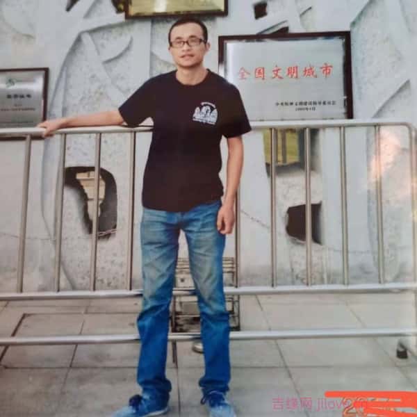 江苏36岁单身帅哥真诚找对象-自贡征婚相亲网