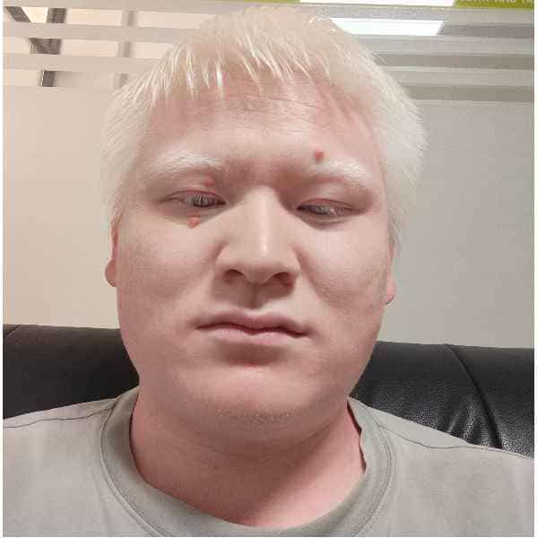 30岁岁安徽单身帅哥 - 自贡吉缘网